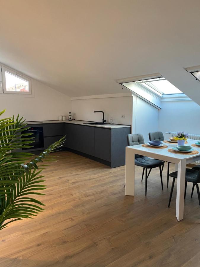 Sky View Apartment Como Ngoại thất bức ảnh