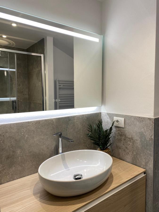Sky View Apartment Como Ngoại thất bức ảnh